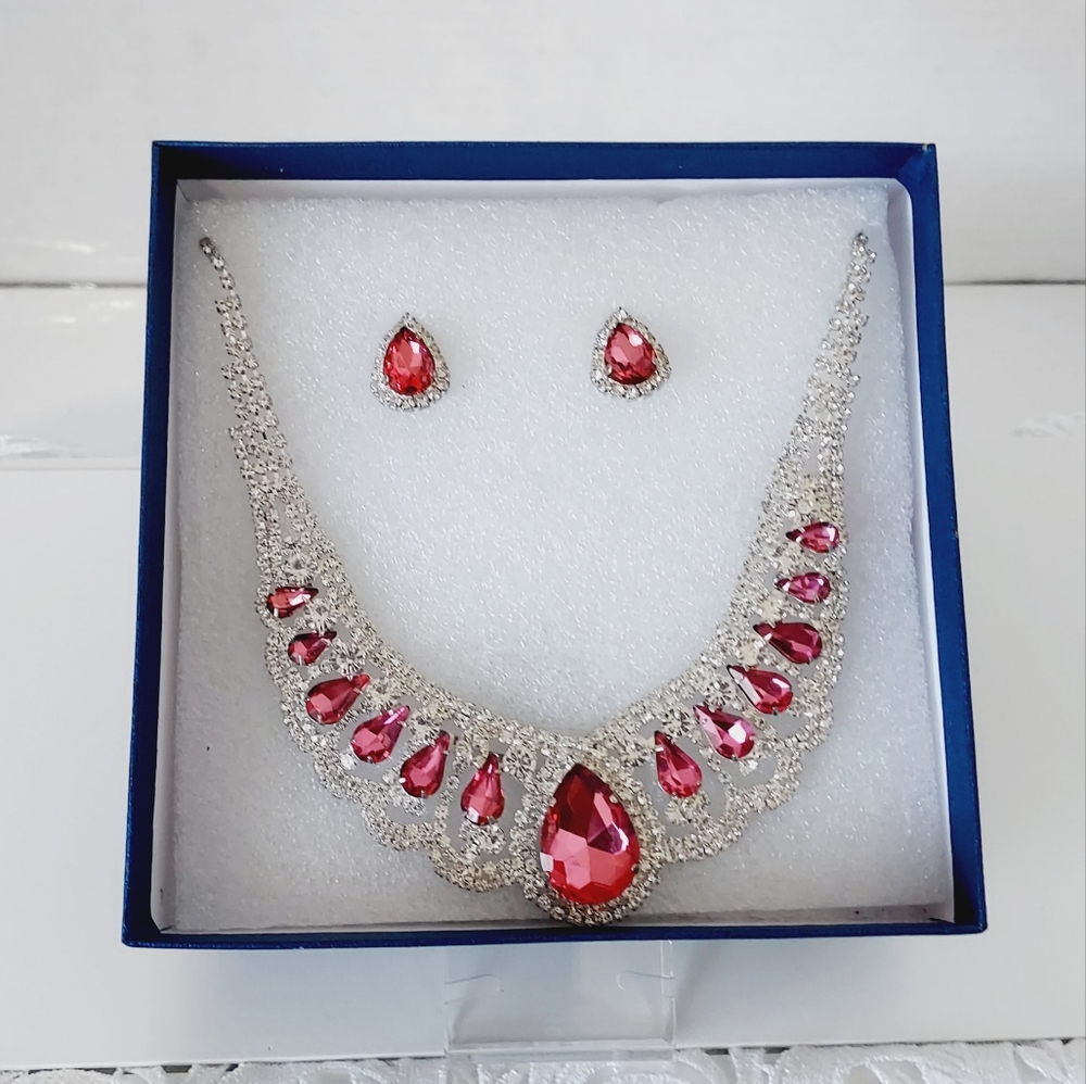 🤍NEW! Simulated Pink Sapphire, Austrian Crystal Earrings & 22" Necklace set
